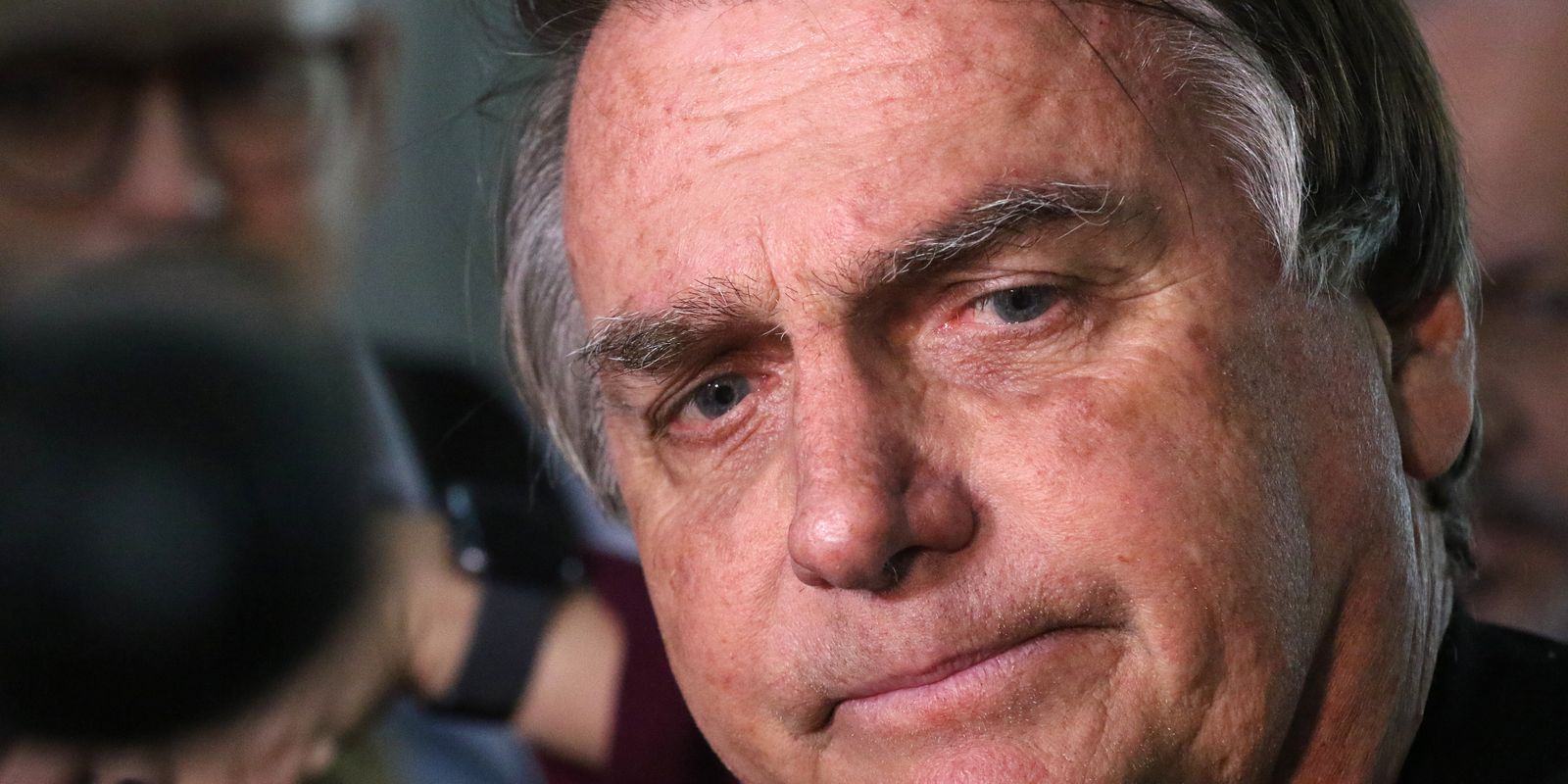 apos-cirurgia,-bolsonaro-segue-na-uti-sem-previsao-de-alta