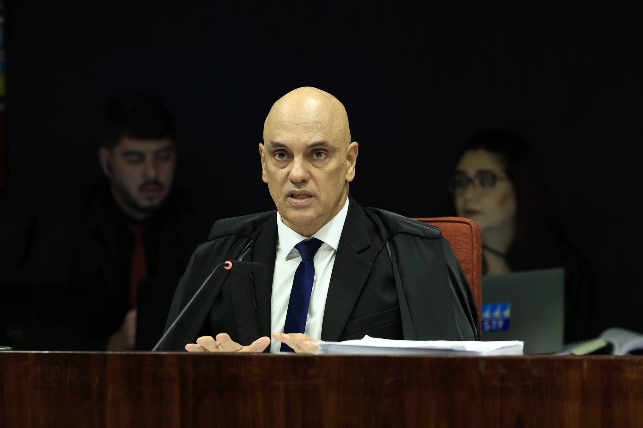 decisao-de-moraes-que-gerou-embate-com-espanha-e-alvo-de-divergencias