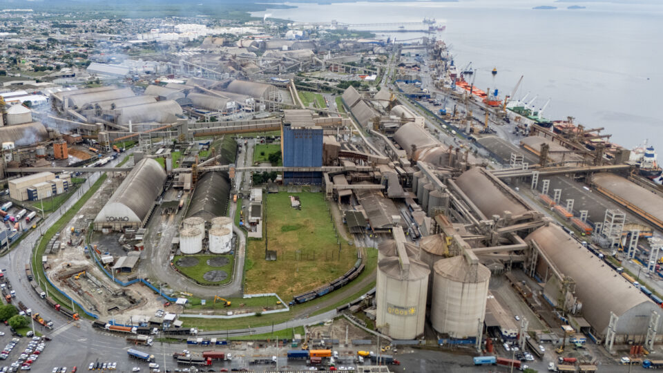 porto-de-paranagua-faz-90-anos:-podem-produzir-que-nos-entregamos