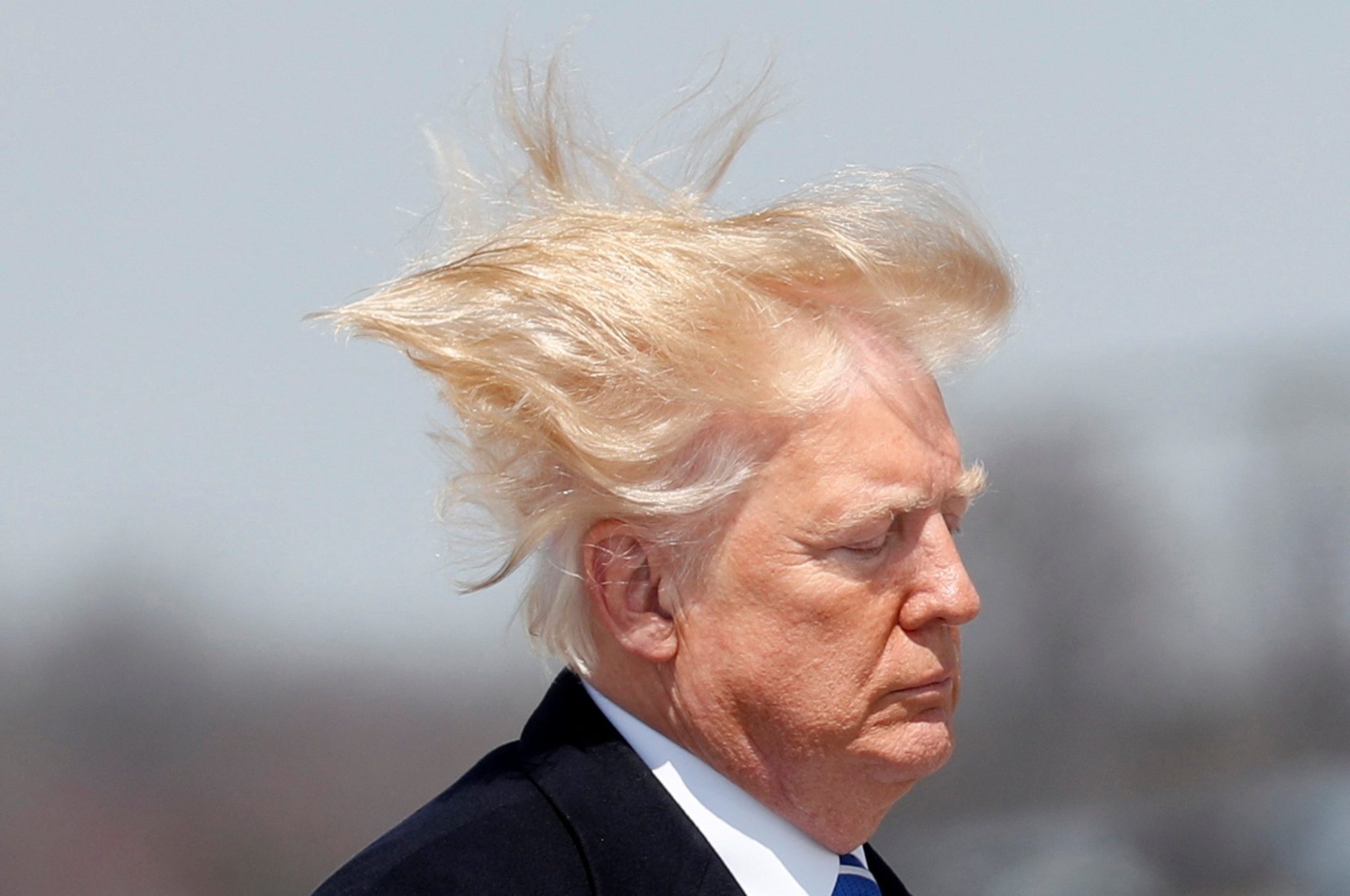 formula-do-banho-perfeito:-trump-aprovaria-os-chuveiros-brasileiros-mais-comuns?