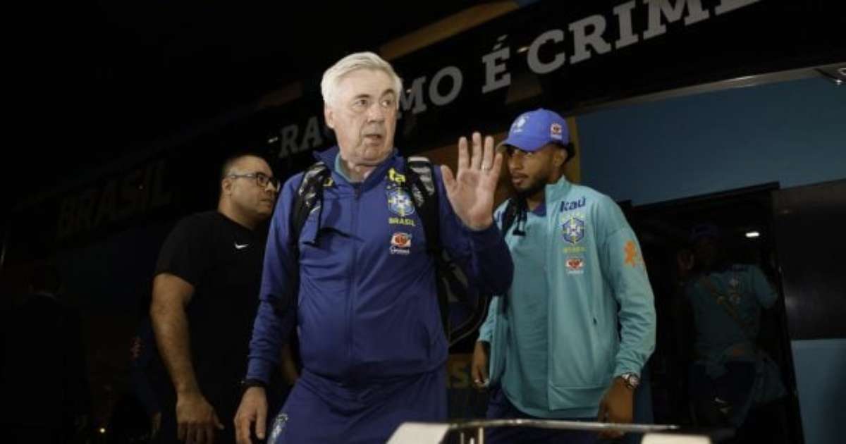 selecao-brasileira-desembarca-em-guayaquil-para-estreia-de-ancelotti