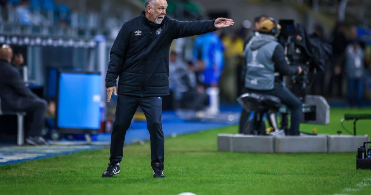 mano-critica-nova-geracao-de-jogadores:-“relacao-ficou-mais-superficial”