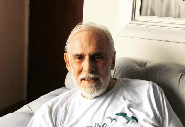 velorio-de-francisco-cuoco-e-aberto-ao-publico-nesta-sexta-em-sao-paulo