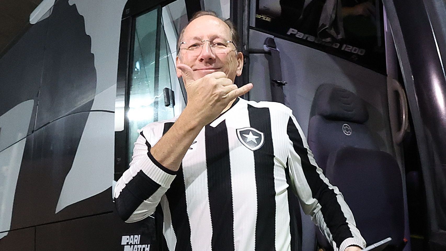 textor-faz-oferta-para-recomprar-o-botafogo;-entenda-moldes-do-negocio