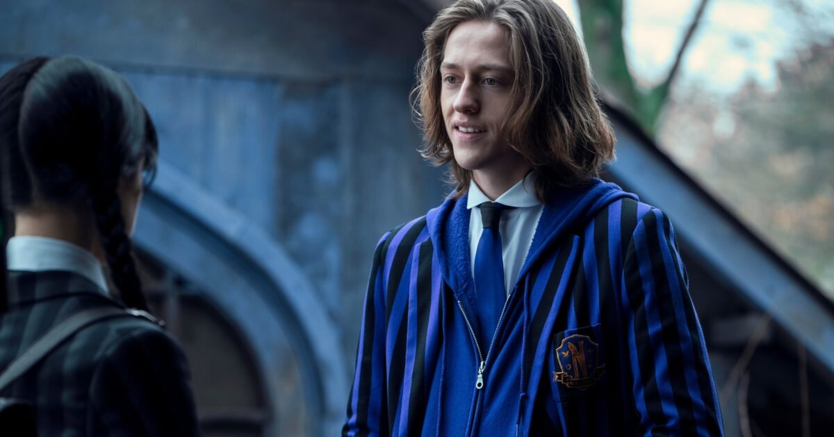 entenda-por-que-xavier-nao-retornou-para-a-segunda-temporada-de-‘wandinha’