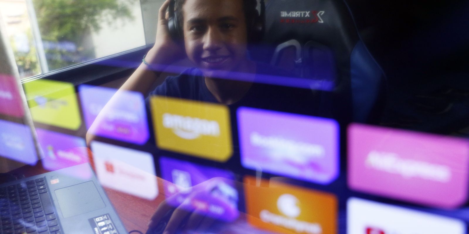 motta:-adultizacao-e-tema-que-saiu-das-telas-e-ganhou-as-ruas