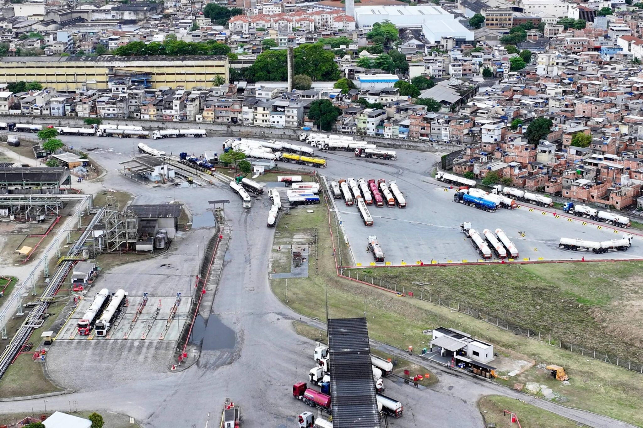 refit-diz-que-interdicao-de-refinaria-de-manguinhos-gera-prejuizo-diario-de-r$-5-milhoes