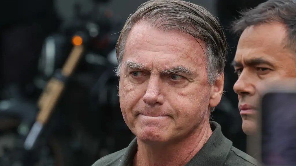 defesa-de-bolsonaro-entra-com-recurso-no-stf-e-pede-reducao-de-pena