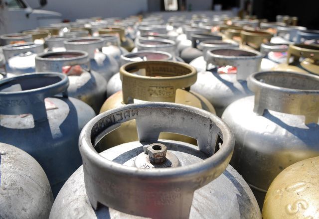 programa-“gas-do-povo”-deve-comecar-ainda-em-novembro,-diz-governo