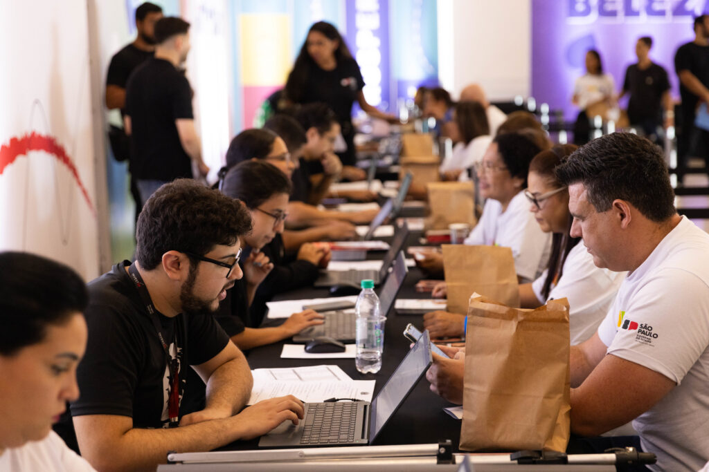 governo-de-sp-lanca-1a-feira-de-empregos-do-fundo-social-com-mais-de-2-mil-vagas