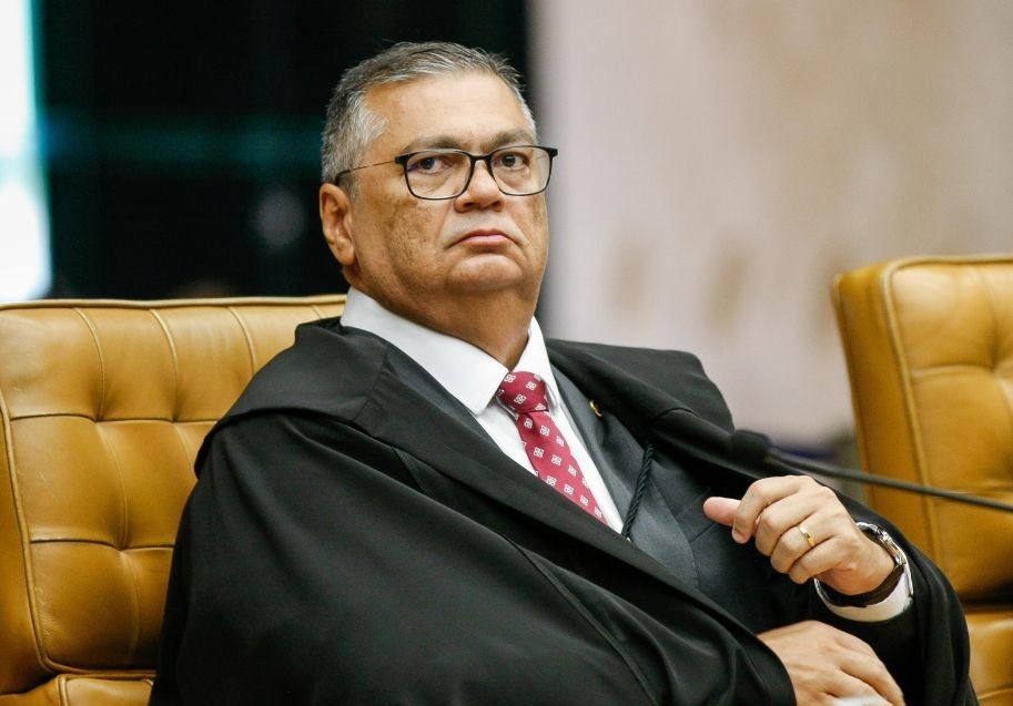 dino-impede-congresso-de-aprovar-novas-leis-com-penduricalhos-que-superam-teto-do-funcionalismo