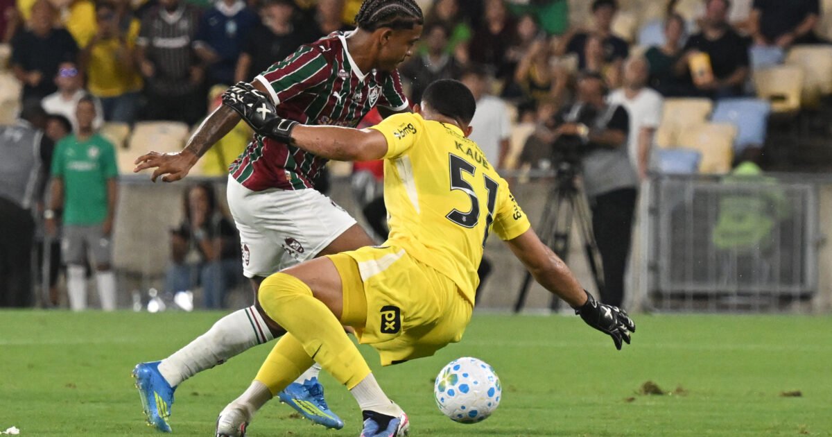 corinthians-amarga-8a-partida-sem-vitoria-e-perde-para-o-fluminense