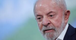 lula-recebe-alta-apos-procedimento-para-tirar-lesao-de-pele-no-couro-cabeludo