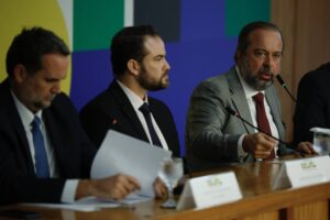 governo-lula-resgata-lei-do-governo-collor-para-coibir-abuso-no-preco-de-combustiveis