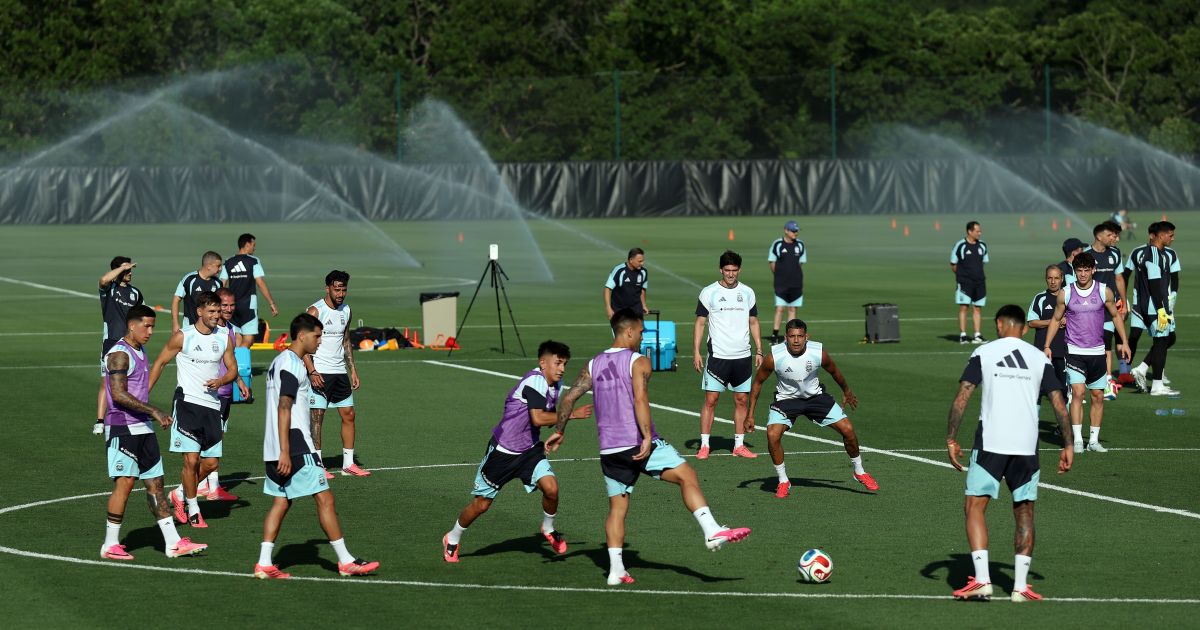 argentina-assume-topo-do-ranking-mundial-de-selecoes-da-fifa;-veja-lista