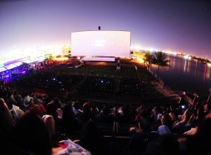 maior-tela-de-cinema-a-ceu-aberto-do-mundo-retorna-a-brasilia