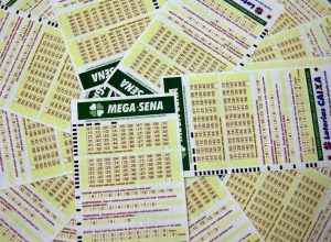 mega-sena-acumula-e-premio-vai-a-r$-45-milhoes