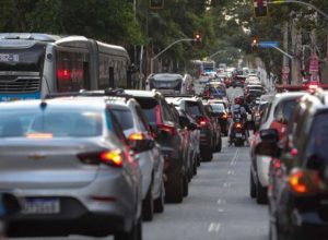 como-e-o-esquema-de-transferencia-de-veiculos-que-fez-o-detran-afastar-mais-de-140-despachantes