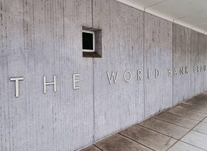 brasil-precisa-de-ajuste-fiscal-de-3%-do-pib-para-estabilizar-divida,-diz-banco-mundial