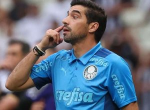 palmeiras:-abel-ferreira-e-sincero-ao-falar-sobre-estevao