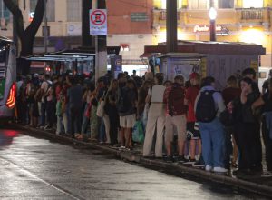 mais-32-onibus-sofrem-ataque-de-vandalismo-em-sao-paulo