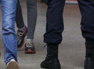 sp:-governo-vai-recorrer-para-contratar-pms-como-monitores-de-escolas