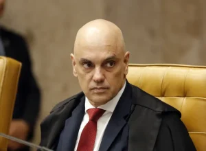 sbt-noticias:-moraes-da-24h-para-defesa-de-bolsonaro-explicar-descumprimento-de-medida-cautelar