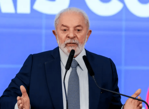 sbt-noticias:-lula-pede-que-trump-deixe-“divergencia-de-lado”-e-aceite-negociar-tarifas