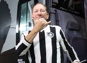 textor-faz-oferta-para-recomprar-o-botafogo;-entenda-moldes-do-negocio