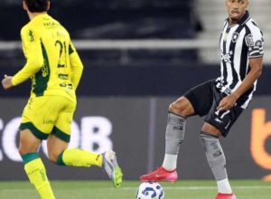 marlon-freitas-desabafa-apos-empate-do-botafogo:-‘inadmissivel’