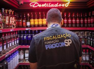 deputado-psol-pede-cpi-para-apurar-papel-do-pcc-na-venda-de-bebidas-com-metanol