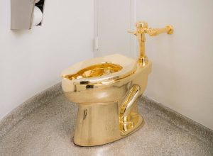 vaso-sanitario-funcional-feito-de-ouro-macico-vai-a-leilao-por-us$-10-milhoes