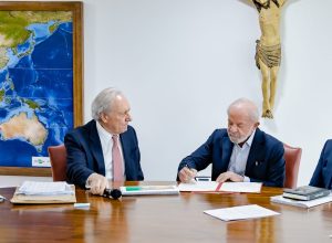 lula-assina-pl-antifaccao,-que-cria-banco-nacional-de-rastreamento