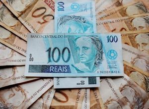 pagamento-do-13o-salario-deve-injetar-ate-r$-369-bilhoes-na-economia-brasileira