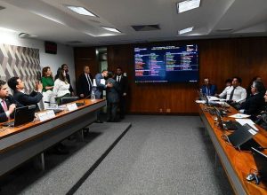 ccj-do-senado-aprova-ampliar-fiscalizacao-de-emendas-pix