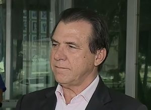 direita-esta-aceitando-discutir-fim-da-escala-6×1,-diz-ministro-do-trabalho
