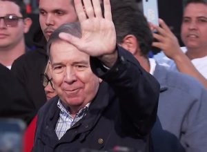 opositor-de-maduro-pede-aos-militares-que-o-levem-ao-poder