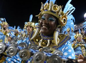 governo-repassa-r$-12-mi-para-escolas-de-samba-do-rio