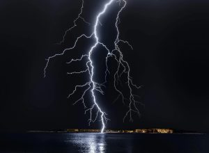 o-maior-relampago-do-mundo,-segundo-a-omm,-no-brasil,-em-2018