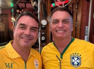 flavio-bolsonaro-anuncia-que-acionara-pt-na-justica
