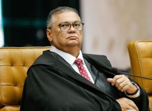 dino-impede-congresso-de-aprovar-novas-leis-com-penduricalhos-que-superam-teto-do-funcionalismo