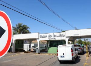 moraes-proibe-drones-perto-da-casa-onde-bolsonaro-cumpre-prisao