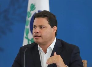 coluna-da-tribuna:-ratinho-escolhe-sandro-alex