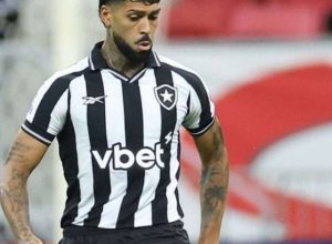 proximo-de-deixar-o-botafogo,-barboza-rebate-criticas:-“nunca-questionem-meu-compromisso”