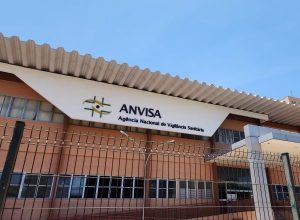 anvisa-proibe-substancia-utlizada-em-xarope-de-tosse-por-risco-de-arritmia