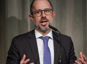 “nao-precisamos-eleger-um-pais-policia-do-mundo”,-diz-ministro-da-cgu