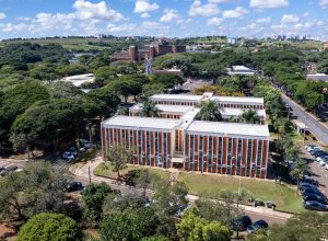 mais-uma-universidade-publica-de-sp-planeja-ter-curso-de-direito;-entenda