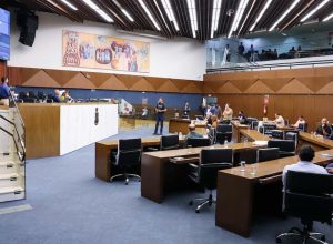 vereadores-de-bh-aprovam-uso-da-biblia-em-escolas