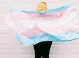 milhares-protestam-pelos-direitos-trans-em-londres-apos-decisao-judicial