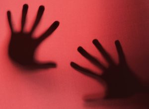 estudo-associa-mudancas-climaticas-a-violencia-contra-a-mulher